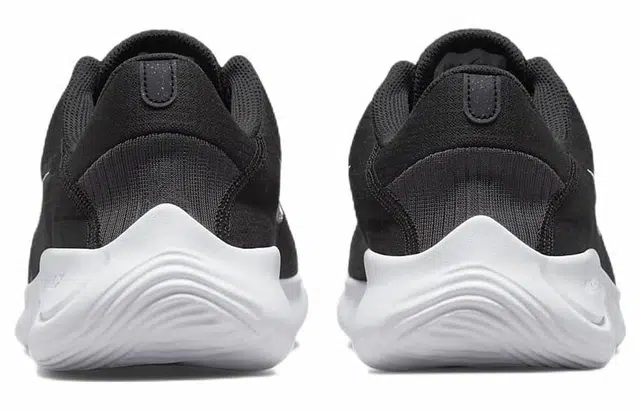 Nike Flex Experience Run 11 Extra Wide