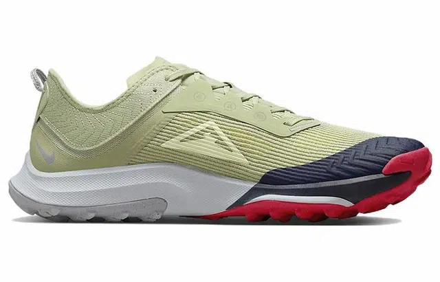 Nike Air Zoom Terra Kiger 8