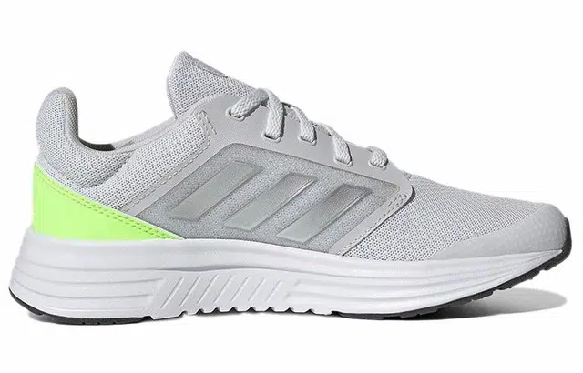 adidas Galaxy 5