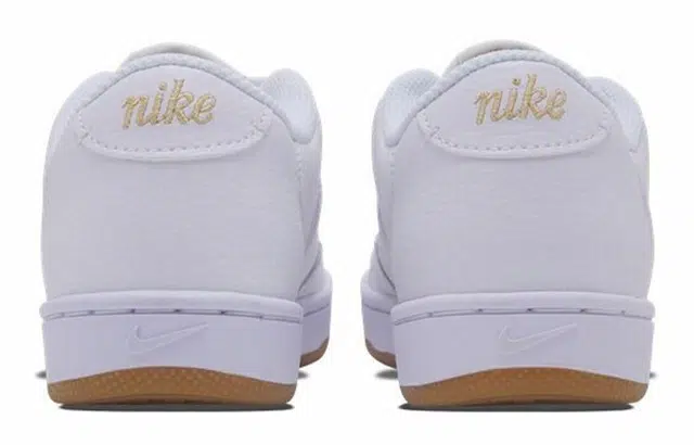 Nike Court Vintage Premium