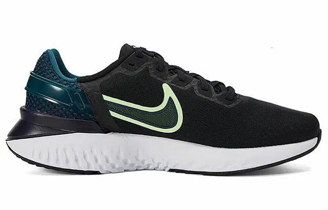 Nike Legend React 3
