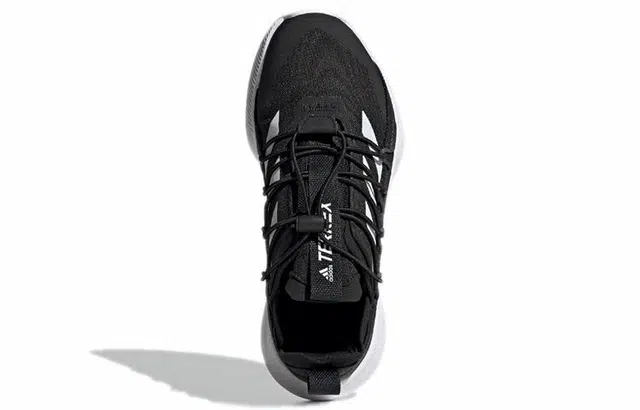 adidas Terrex Voyager 21
