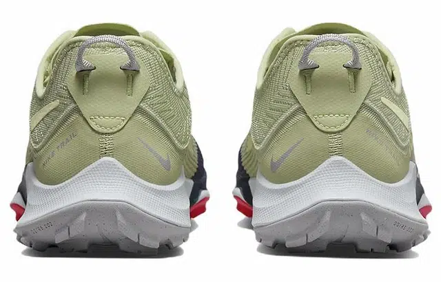 Nike Air Zoom Terra Kiger 8