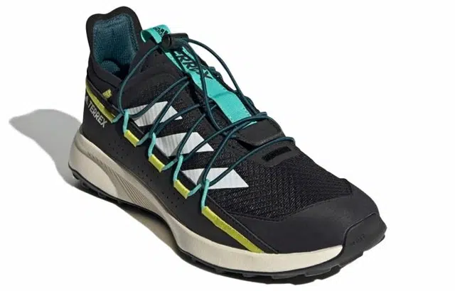 adidas Terrex Voyager 21