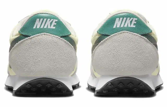 Nike Daybreak
