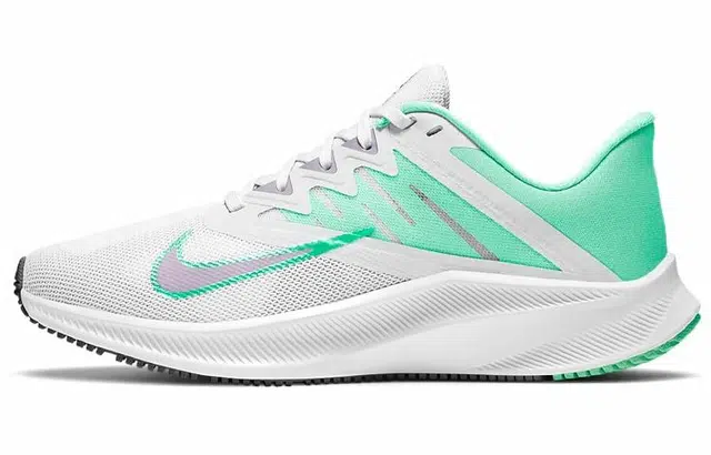 Nike Quest 3