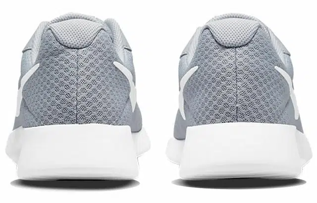 Nike Tanjun