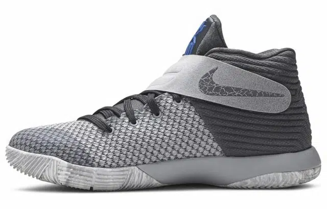 Nike Kyrie 2