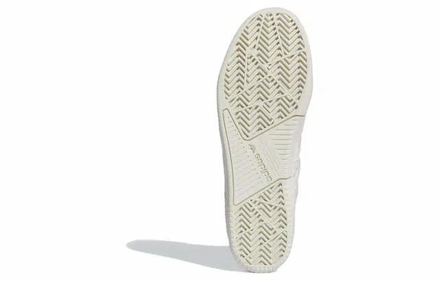 adidas originals Tyshawn