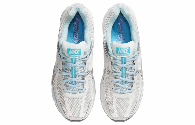 Nike Air Zoom Vomero 5
