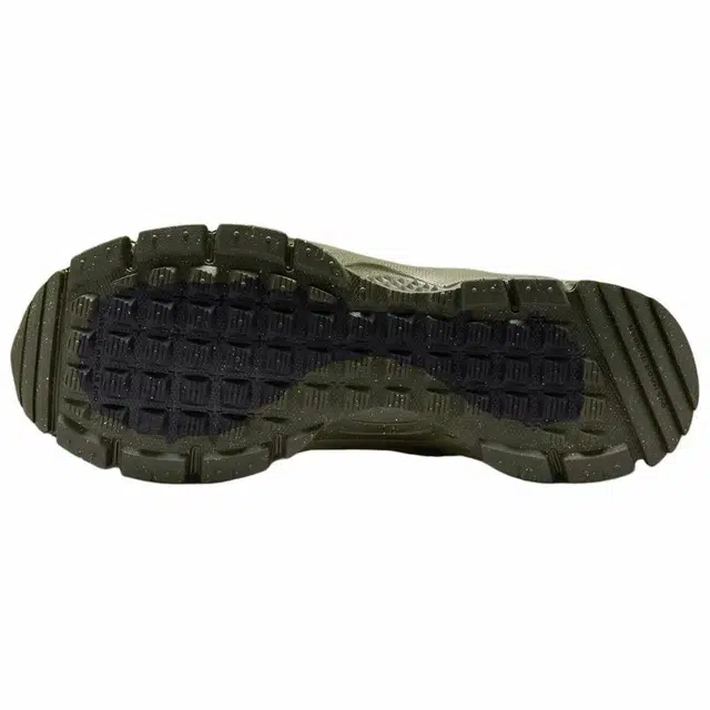 Nike Air Zoom Vomero 5 Roam