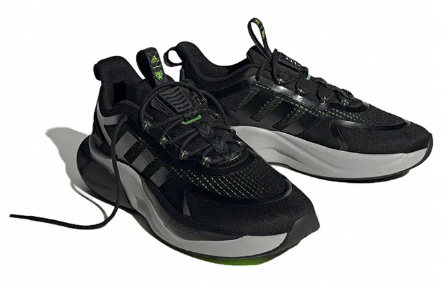 TRANSFORMERS x adidas Alphabounce+