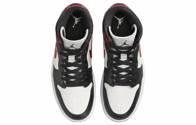Jordan Air Jordan 1 Mid WMNS "Black Toe"