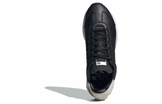 adidas originals COUNTRY