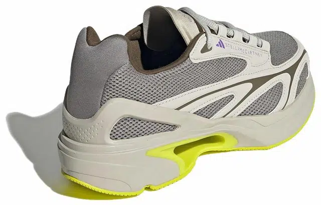 adidas Sportswear 2000