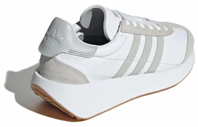 adidas originals COUNTRY