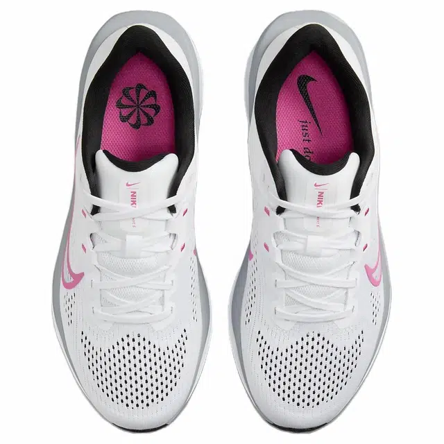 Nike Quest 6