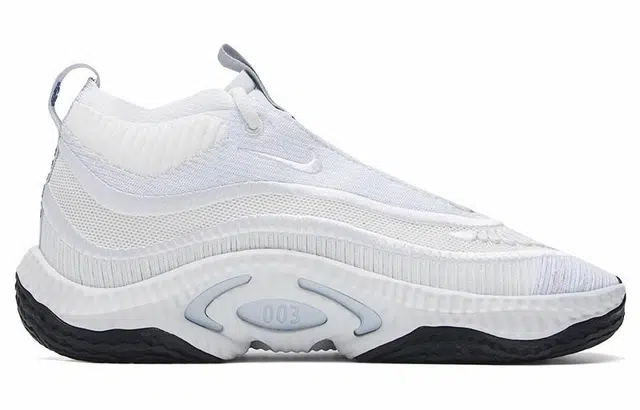 Nike Cosmic Unity 3