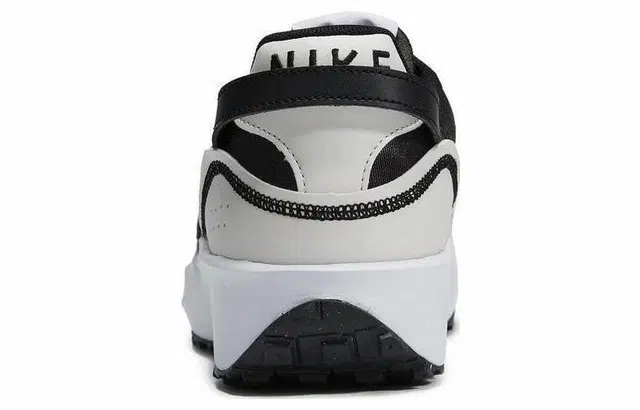 Nike Waffle Debut SE