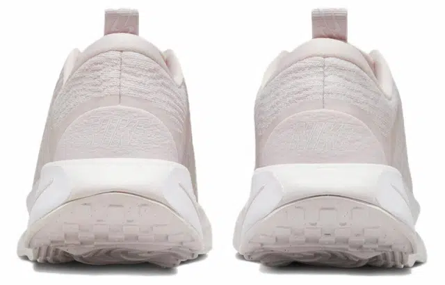 Nike Motiva