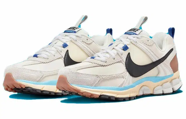 Swoosh Nike Air Zoom Vomero 5