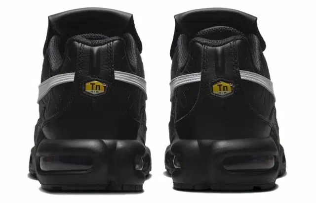Nike Air Max Plus Tiempo