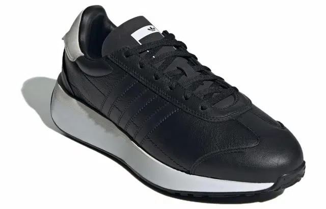 adidas originals COUNTRY