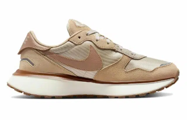 Nike Phoenix Waffle