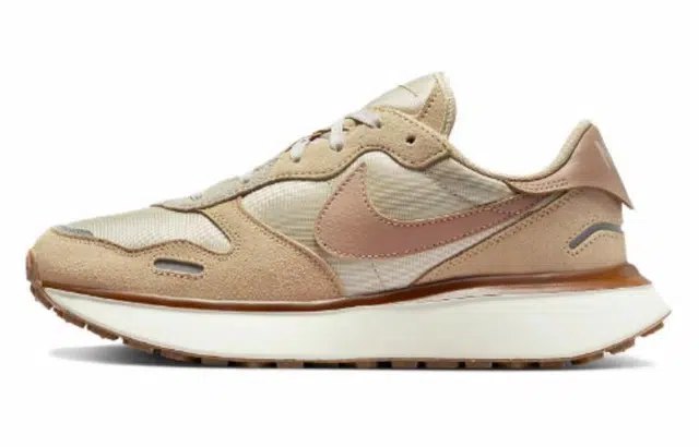 Nike Phoenix Waffle