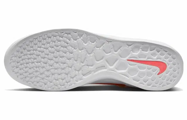 Nike SB Nyjah 3 "Hot Punch"