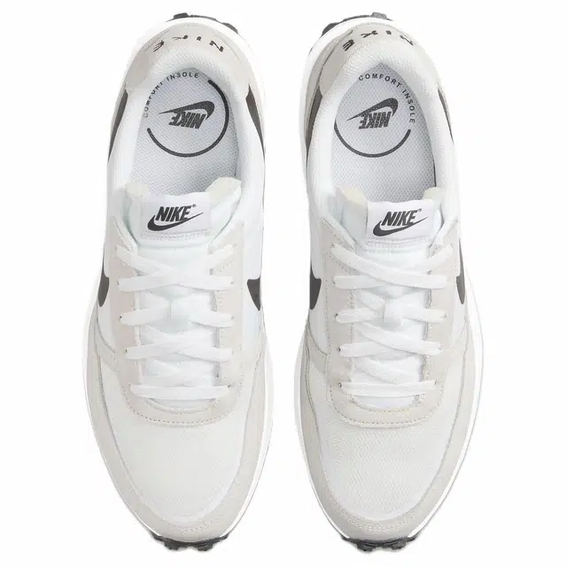 Nike Waffle Debut
