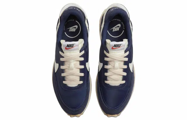 Nike Waffle Debut