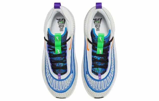 Nike Cosmic Unity 3