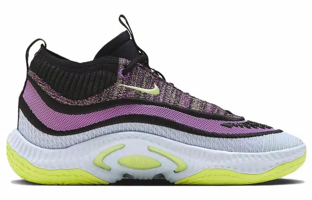 Nike Cosmic Unity 3