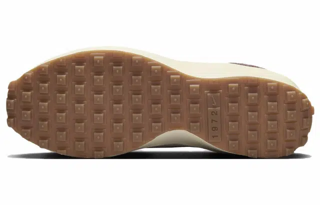 Nike Waffle Debut