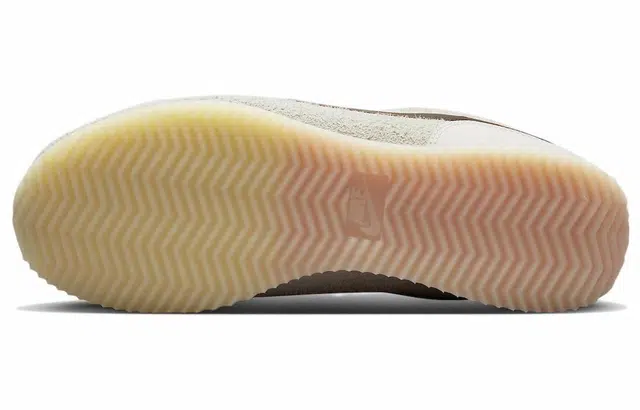 Nike Cortez "Light Orewood Brow"