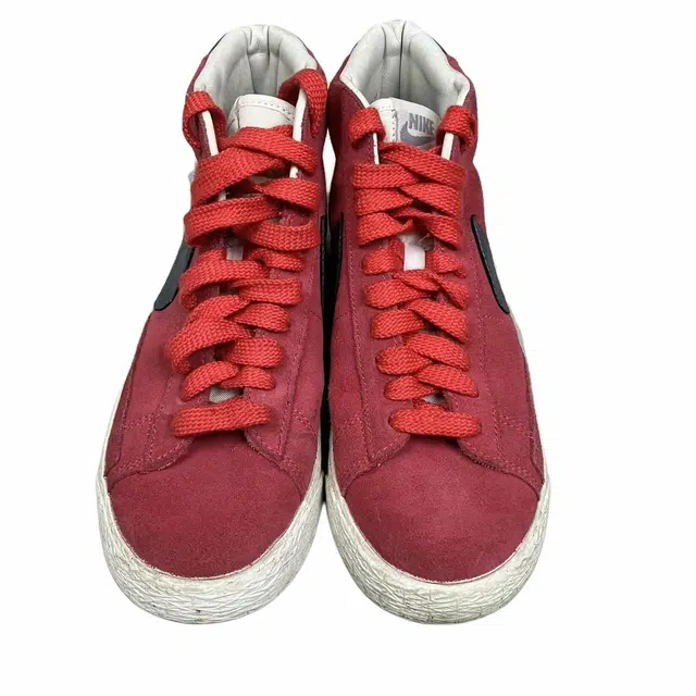 Nike Blazer Mid
