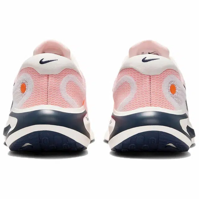 Nike Journey Run