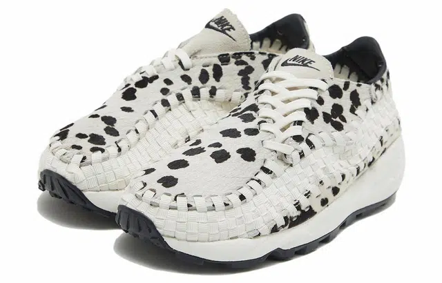 Nike Footscape Woven "Sail and Black"