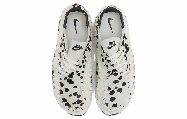 Nike Footscape Woven "Sail and Black"