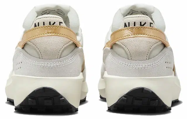Nike Waffle Debut