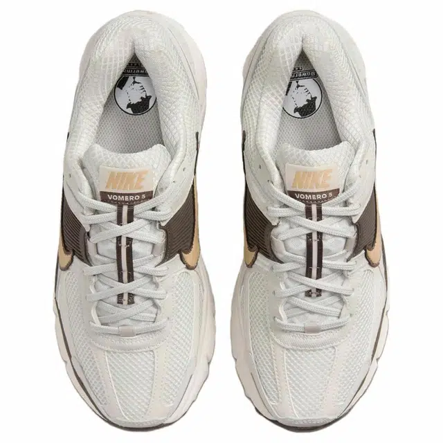 Nike Air Zoom Vomero 5