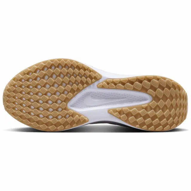 Nike QUEST 6