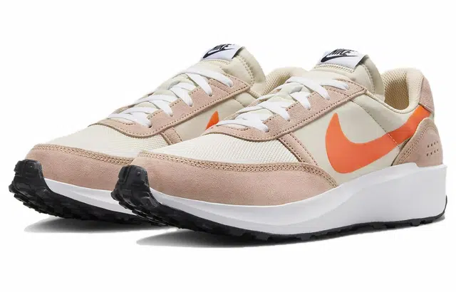 Nike Waffle Debut