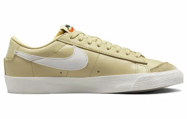 Nike Blazer Low '77