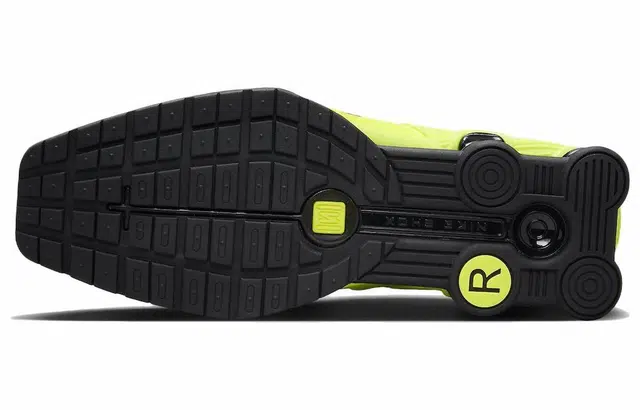 Martine rose x Nike Shox MR4 "Safety Orange"