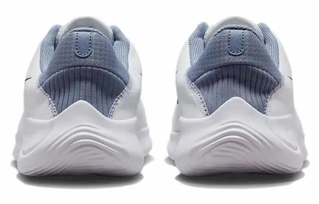 Nike Flex Experience Run 11 Extra Wide