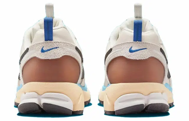 Swoosh Nike Air Zoom Vomero 5
