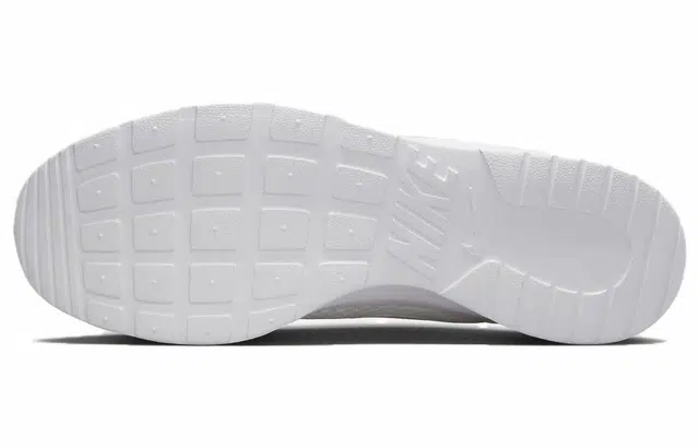 Nike Tanjun FlyEase