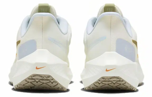Nike Pegasus Shield
